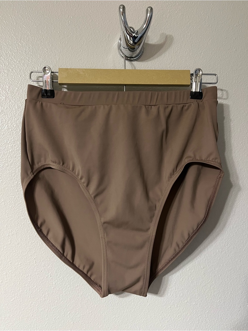 High-Waist Bottoms in Taupe